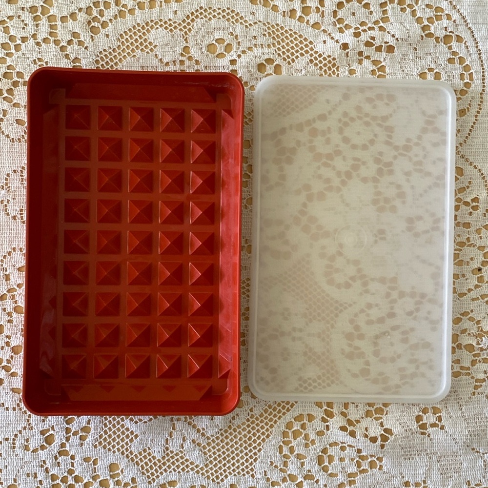 Tupperware Small Marinade Container - Picture 5 of 5